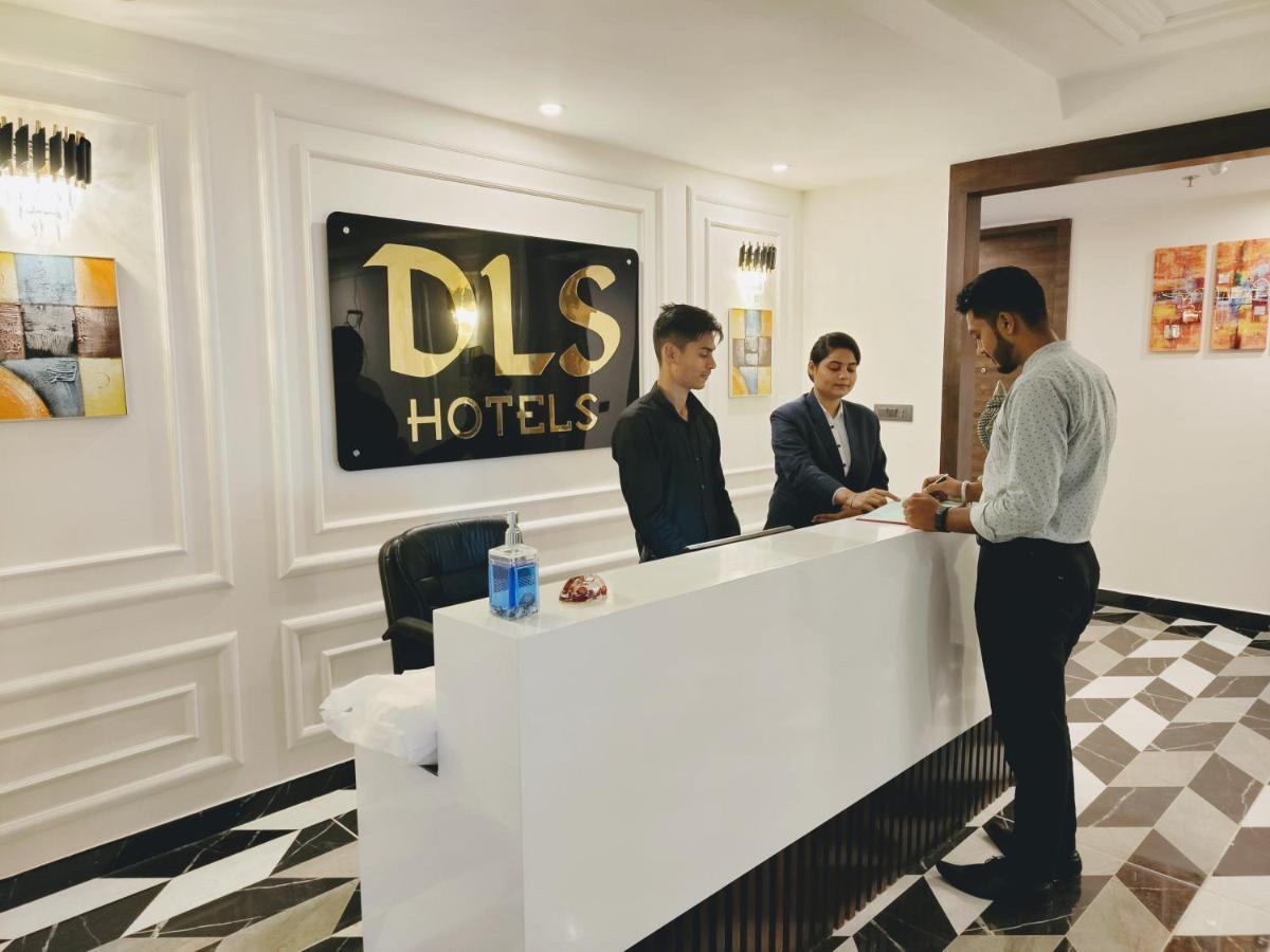 Grand Luxotica By Dls Hotels Dehradun Esterno foto