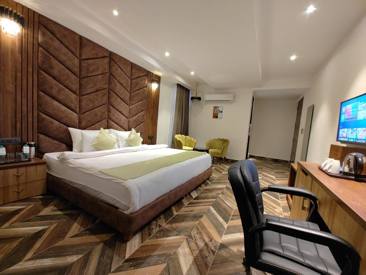 Grand Luxotica By Dls Hotels Dehradun Esterno foto