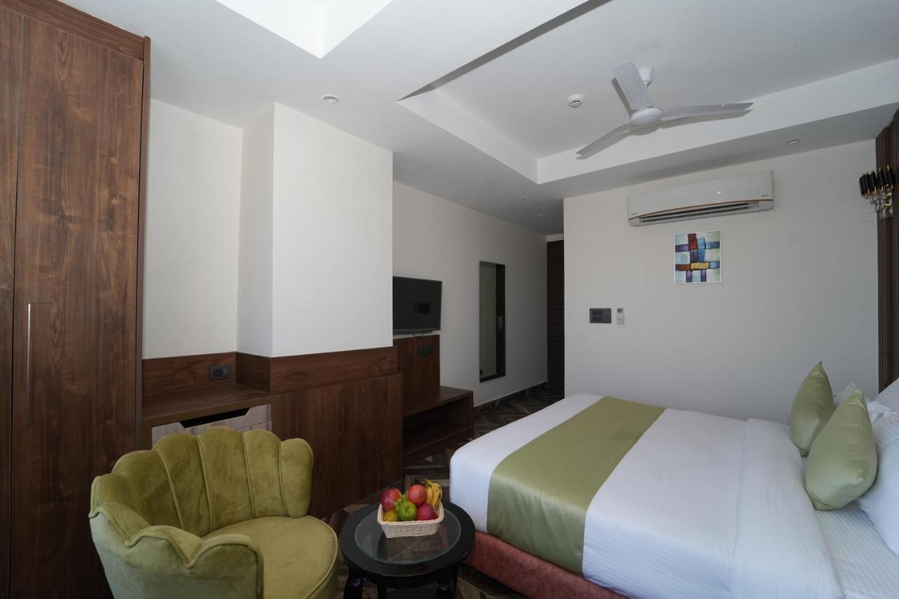 Grand Luxotica By Dls Hotels Dehradun Esterno foto