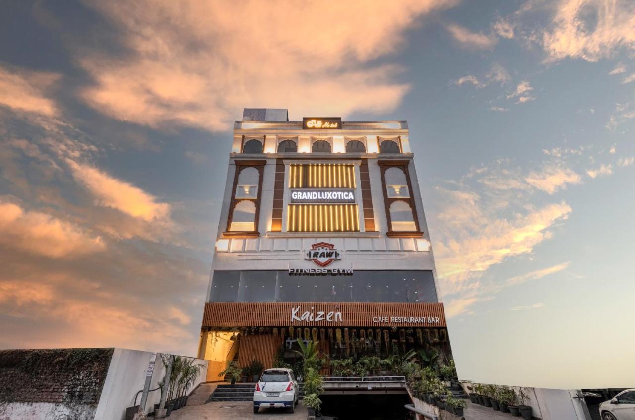 Grand Luxotica By Dls Hotels Dehradun Esterno foto