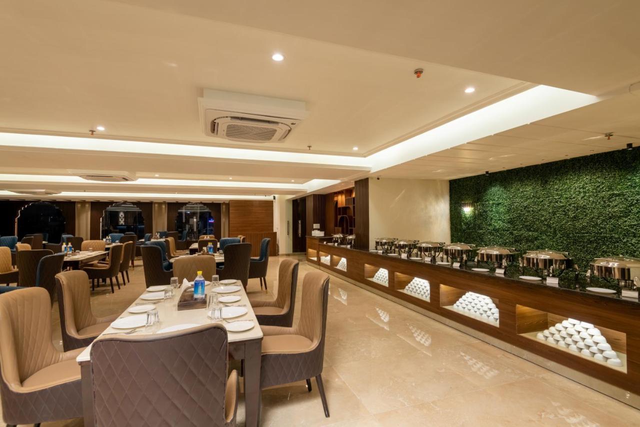 Grand Luxotica By Dls Hotels Dehradun Esterno foto