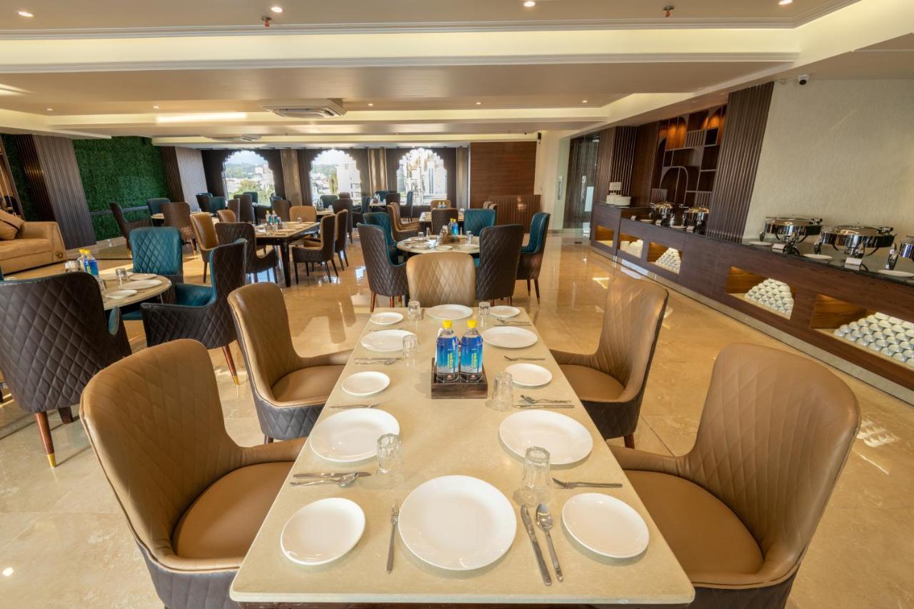 Grand Luxotica By Dls Hotels Dehradun Esterno foto