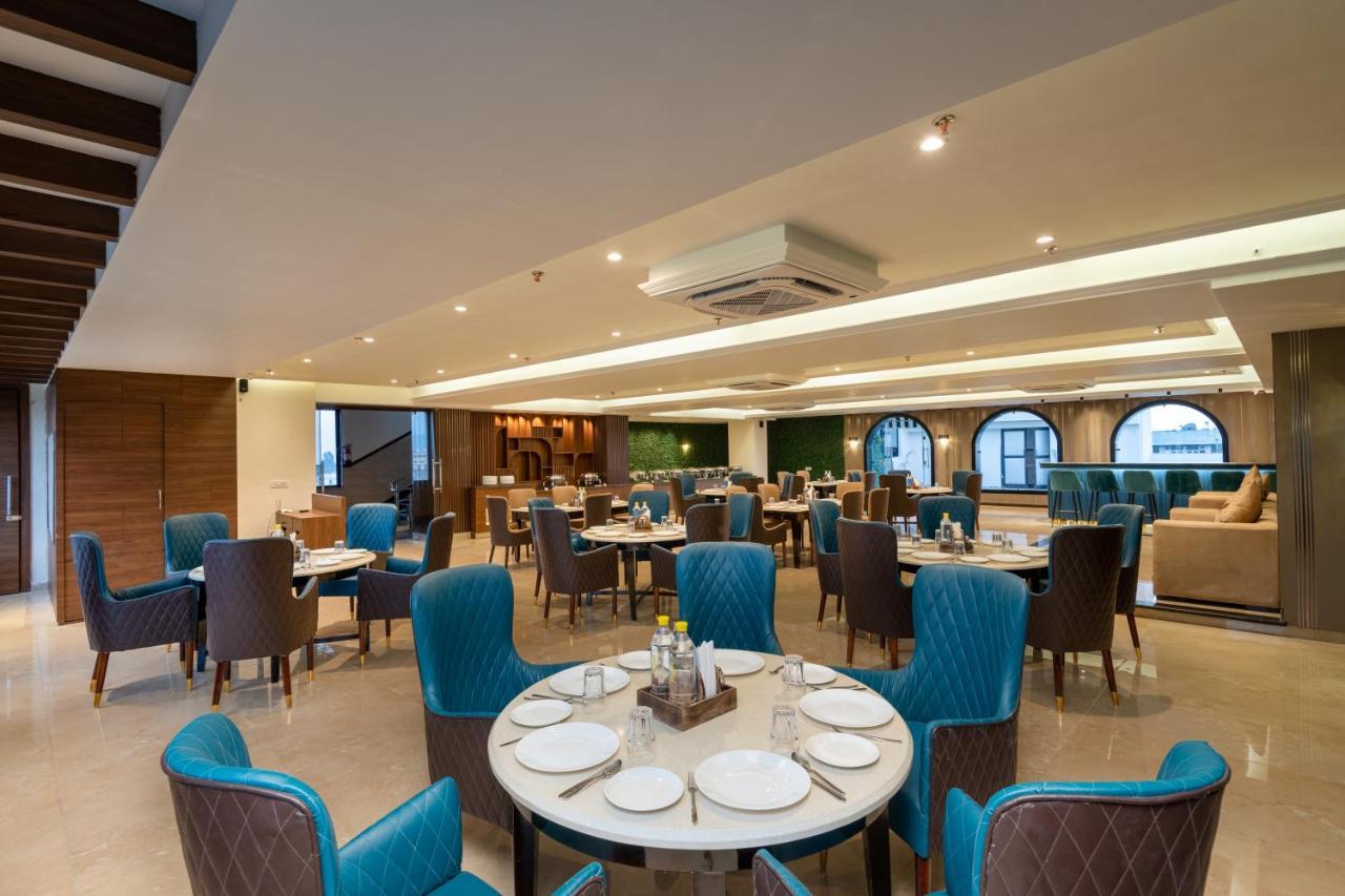 Grand Luxotica By Dls Hotels Dehradun Esterno foto