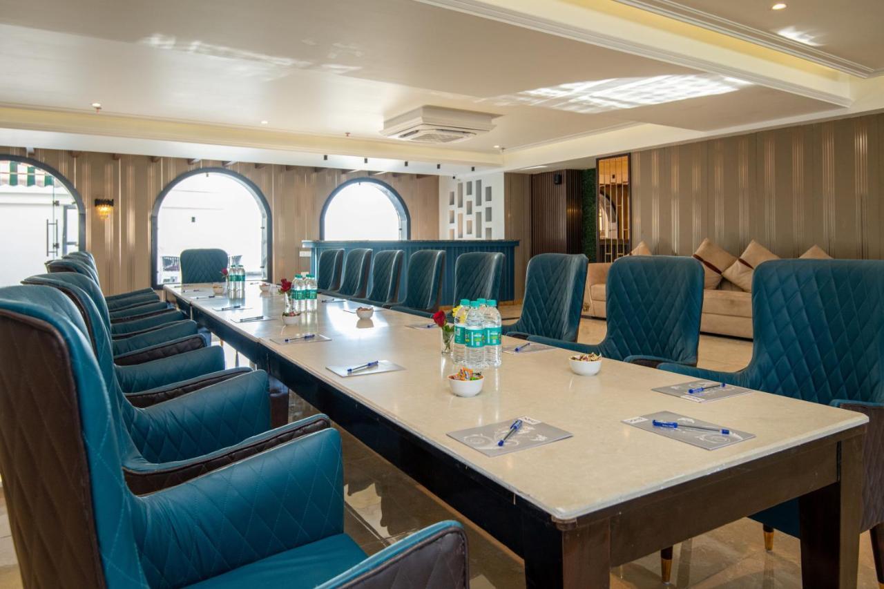Grand Luxotica By Dls Hotels Dehradun Esterno foto